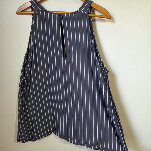 EUC OLD NAVY BLUE WHITE VERTICAL STRIPED SOFT TANK TOP SIZE XL - Picture 3 of 14